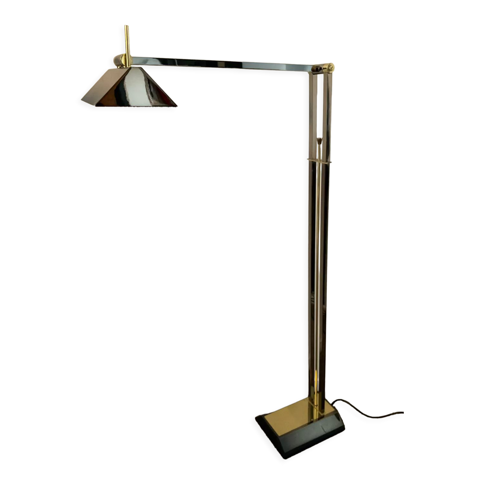 Golden Deknudt floor lamp from the 70s