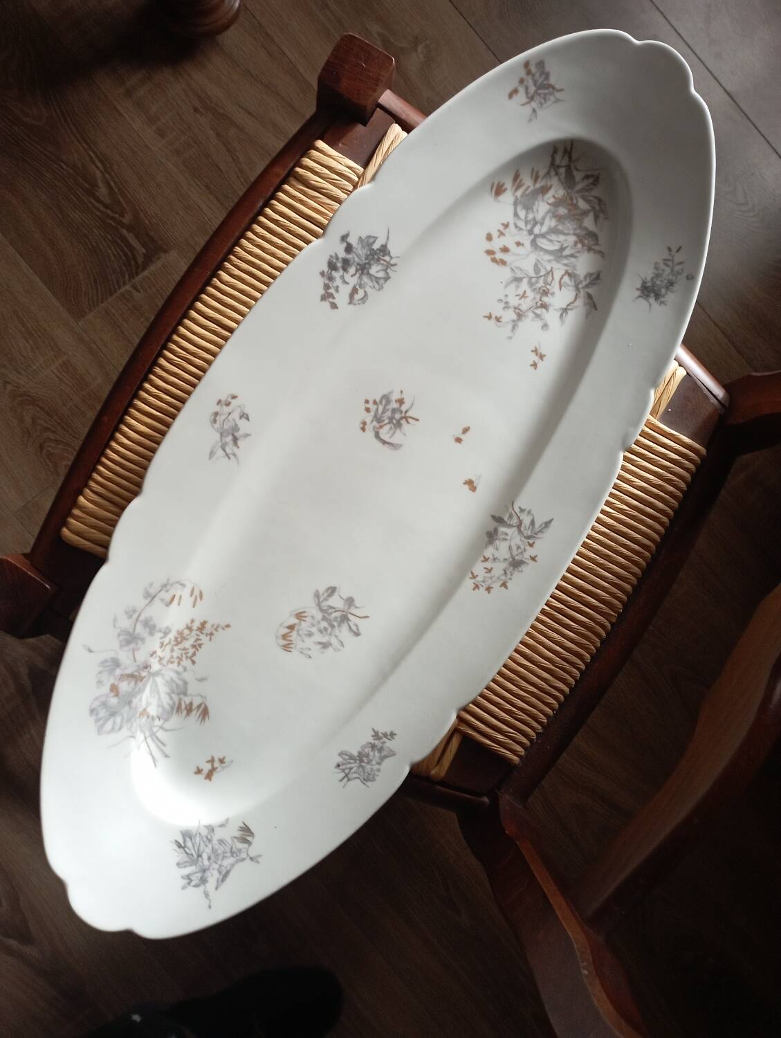 Serving dish