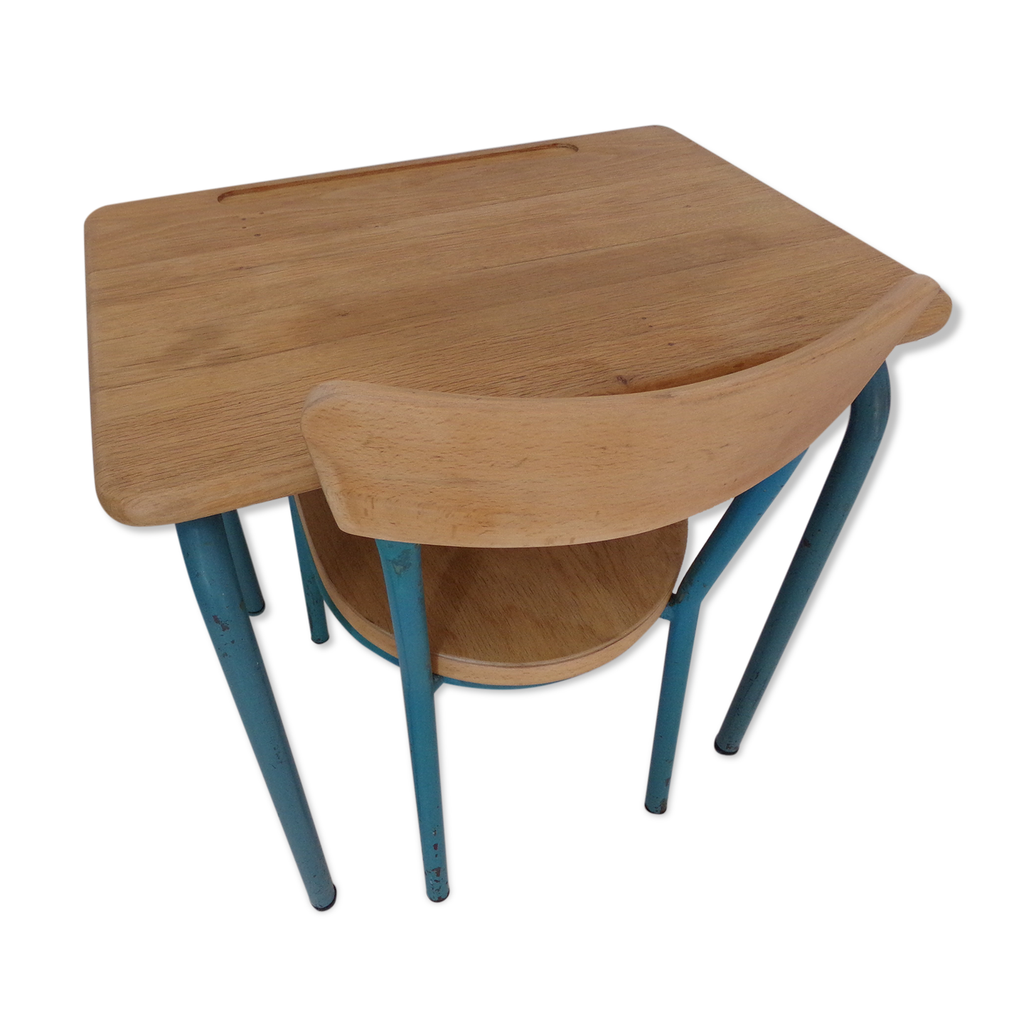 Pupitre de maternelle et sa chaise de la marque Luterma