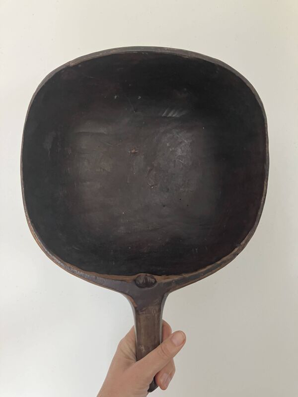 Ancienne pelle à grains