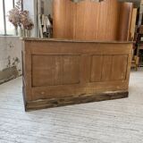 Central island trading counter in walnut