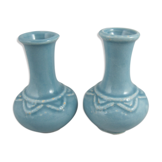 Paire de vases bleus en porcelaine