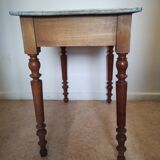 Desk with turned legs