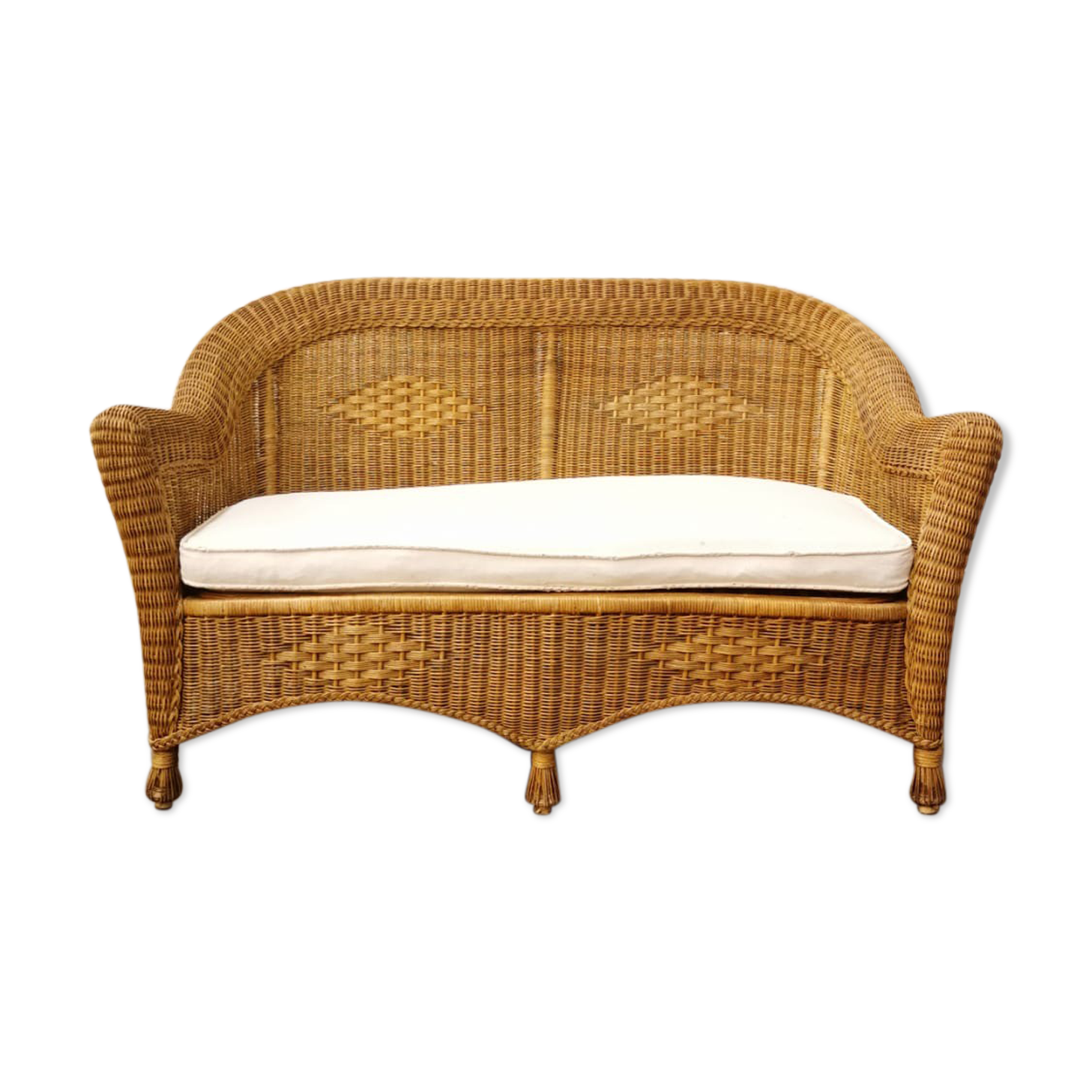 Wicker bench