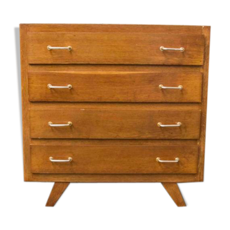 Dresser 50