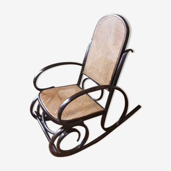 Vintage canneal rocking-chair