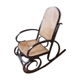 Vintage canneal rocking-chair