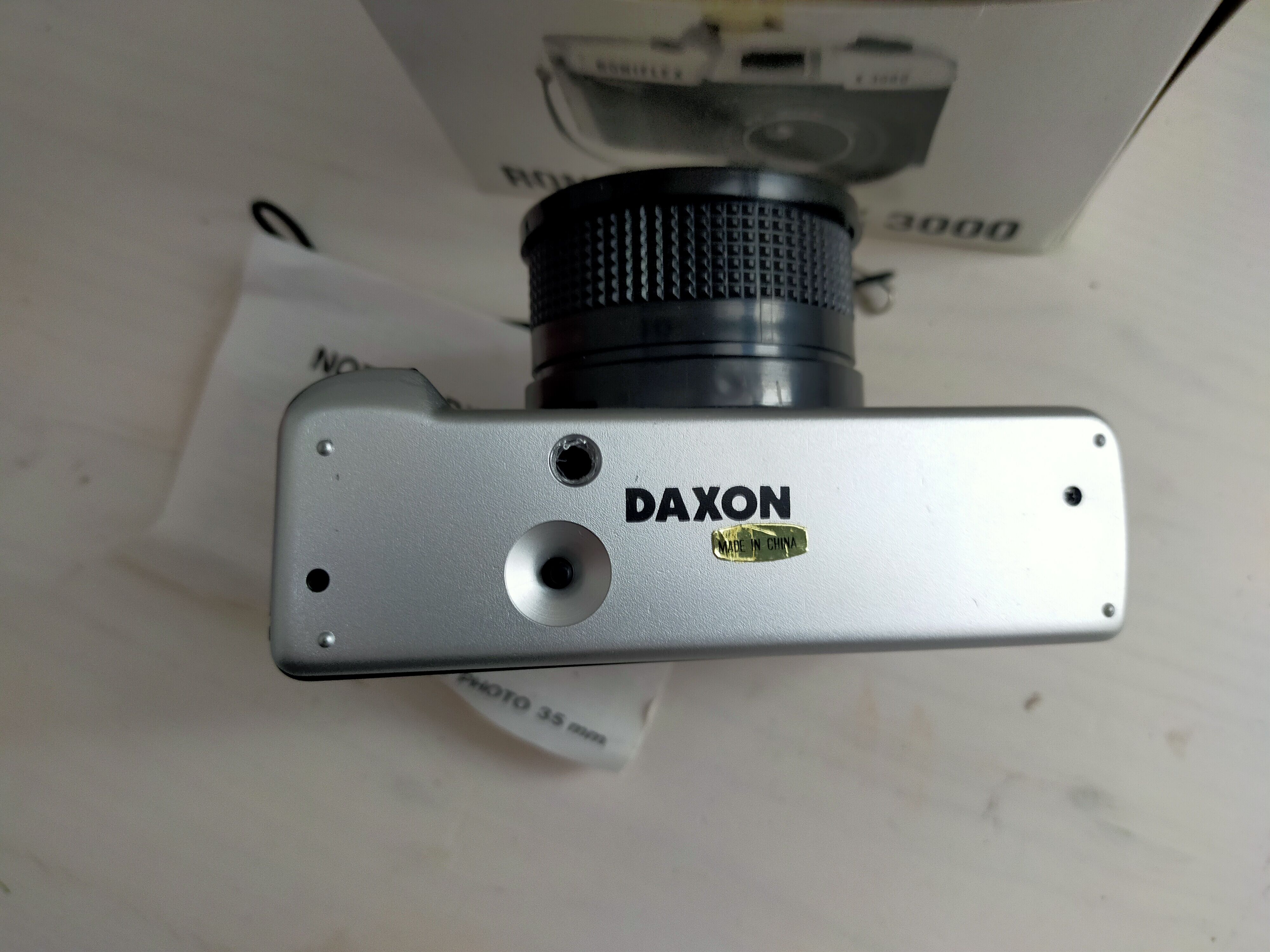 Appareil photo argentique Roniflex X3000 avec notice et boîte