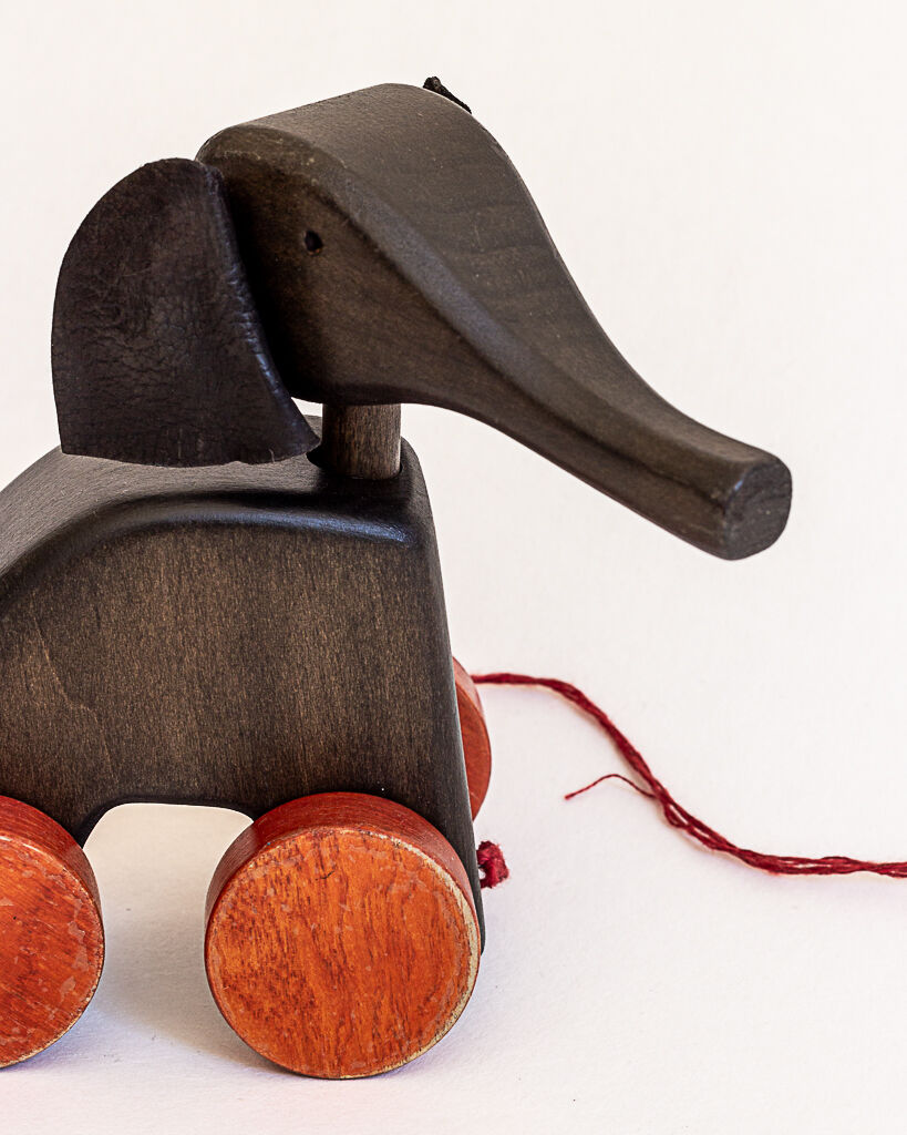 Elephant toy on wheels⎮60s/70s