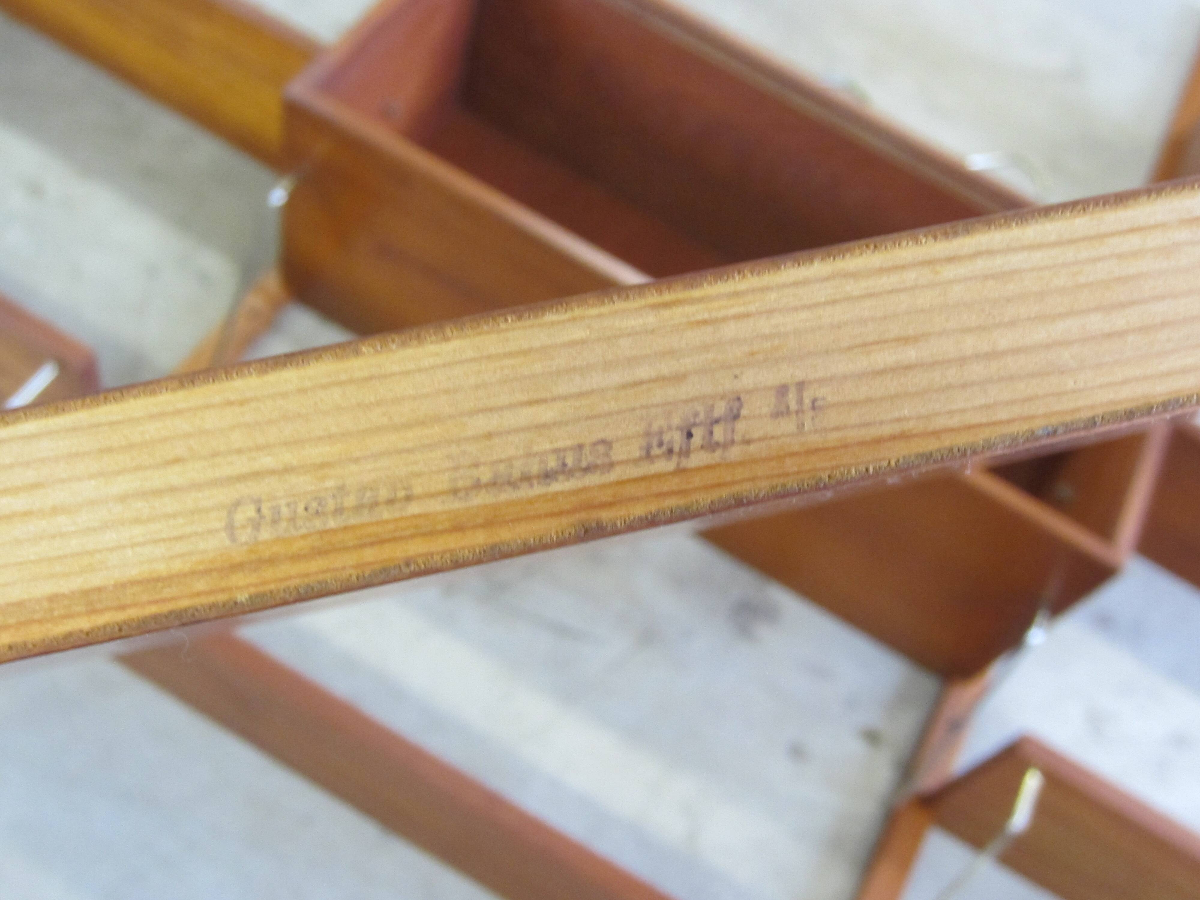 Système d'étagères modulable scandinave par Poul Cadovius pour Gustav Bahus