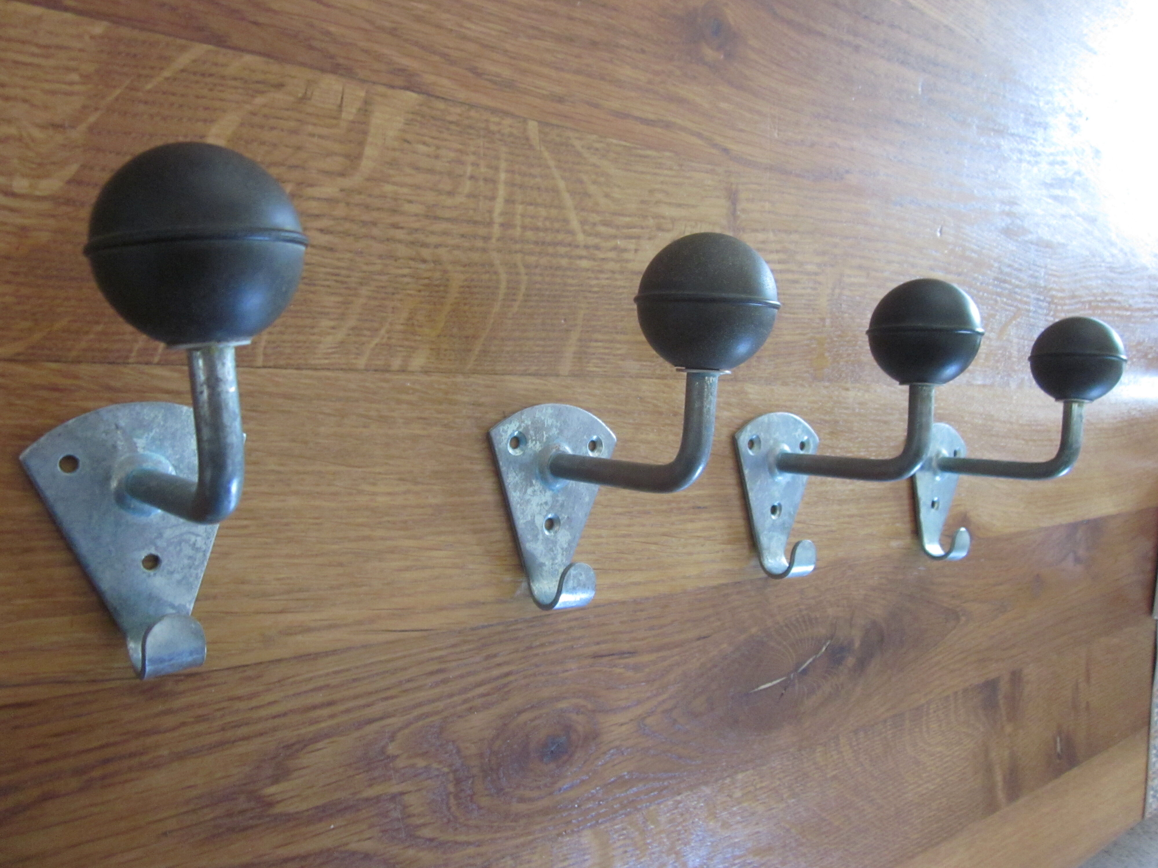 Lot de 4 patères d'école
