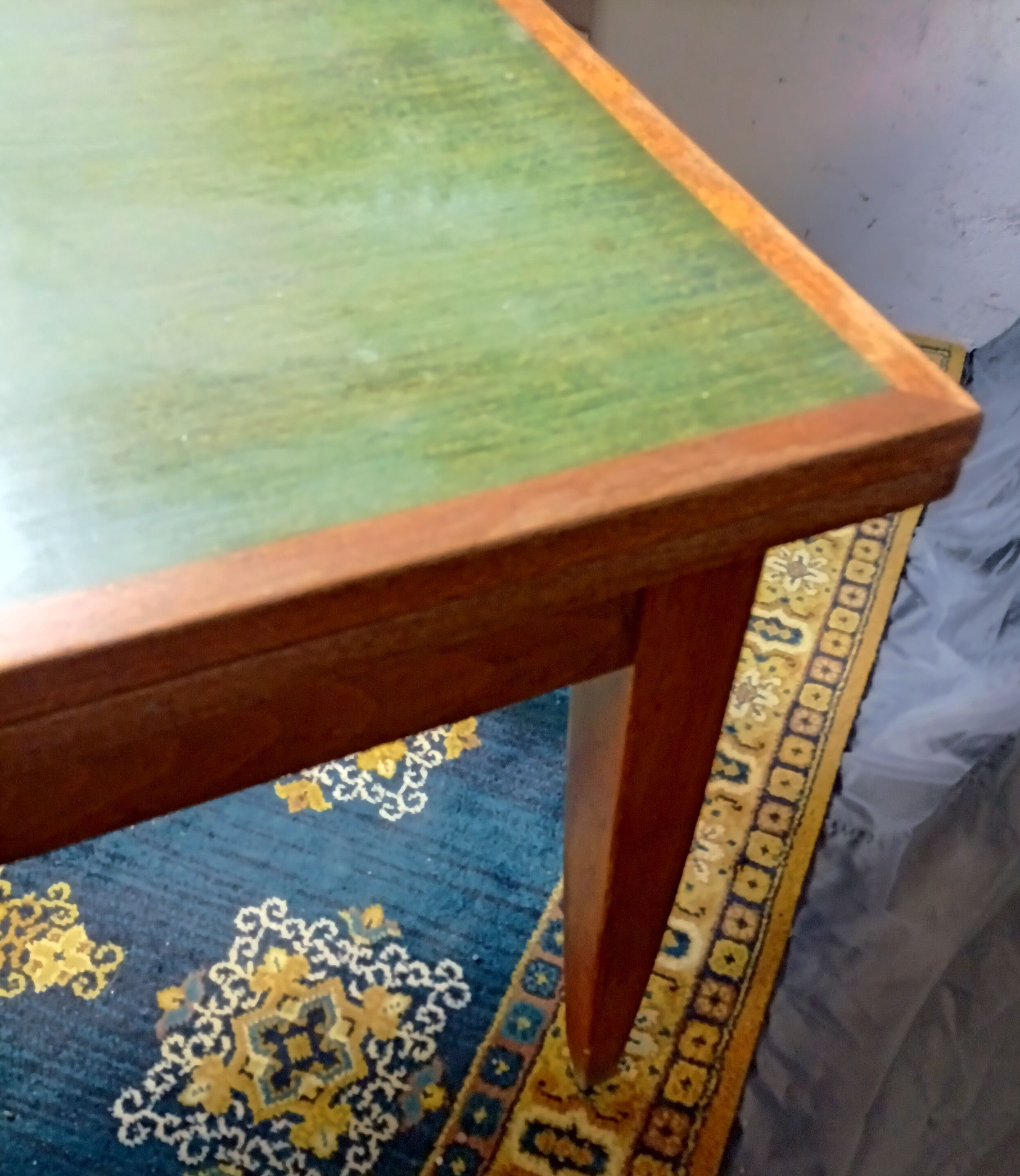Vintage oak extendable table