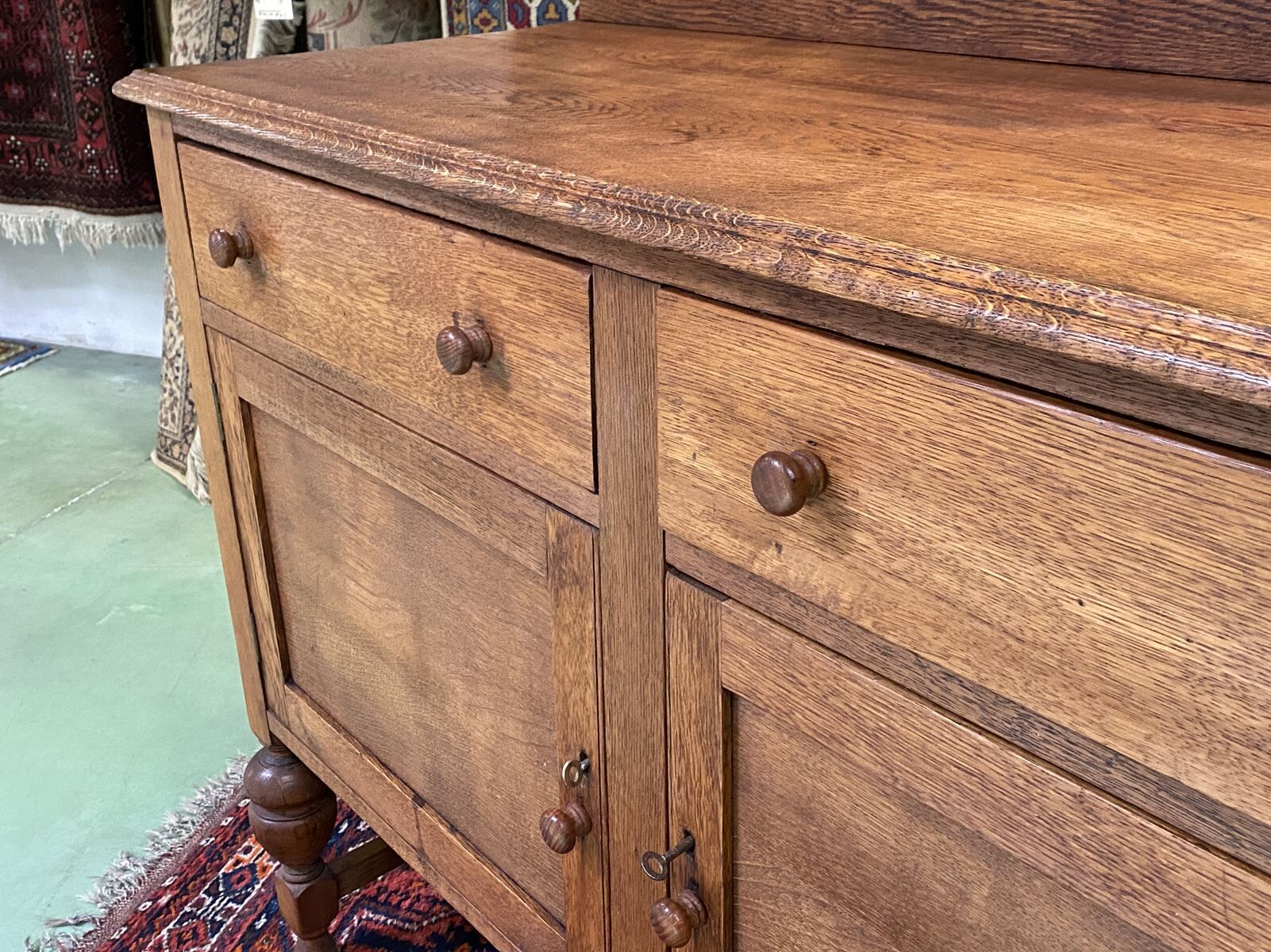 Early 20th century English oak buffet