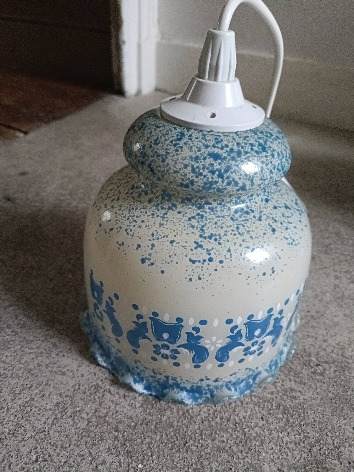 Vintage bath ball pendant