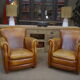 Paire de fauteuils club vintage en cuir