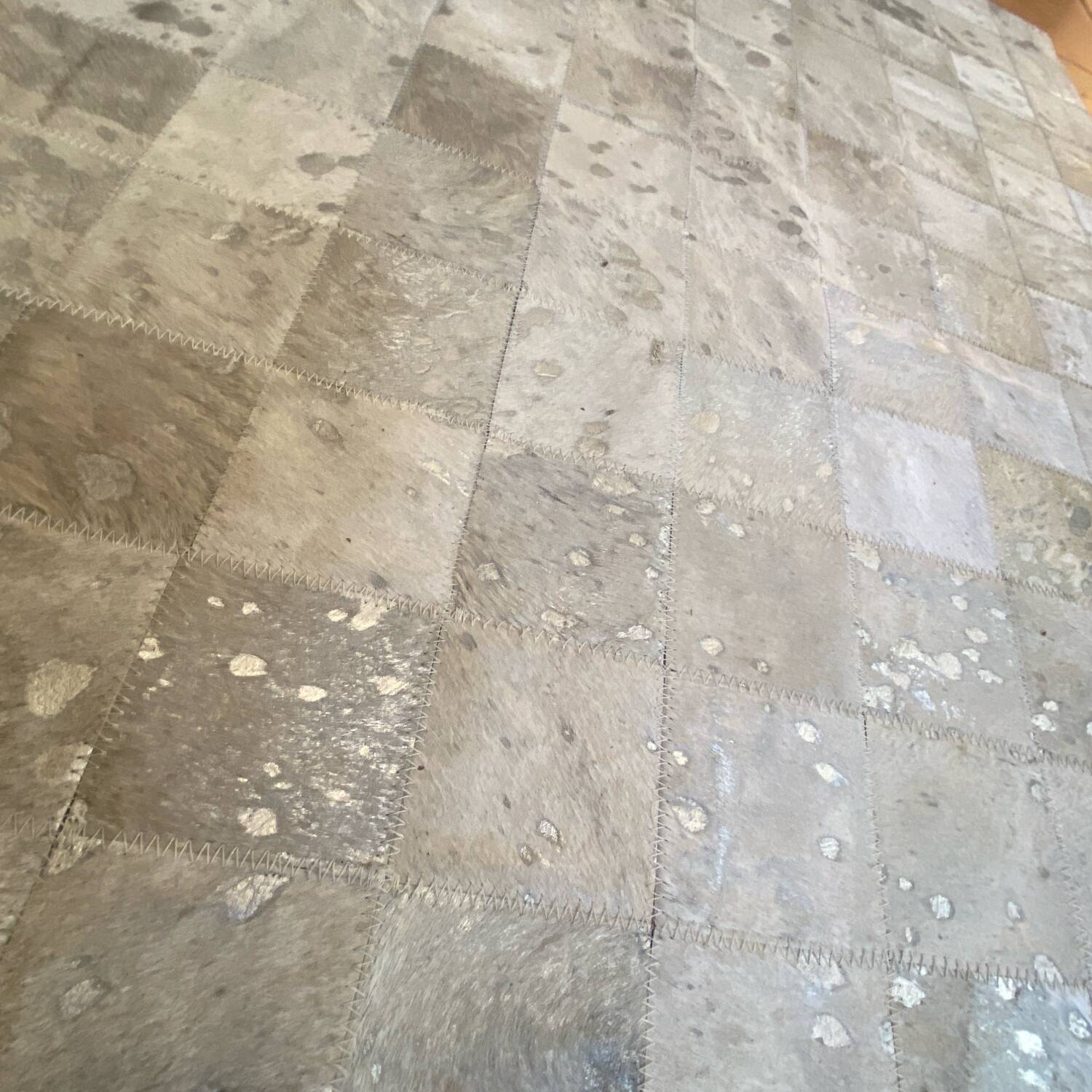Cowhide rug, silver-grey patchwork
