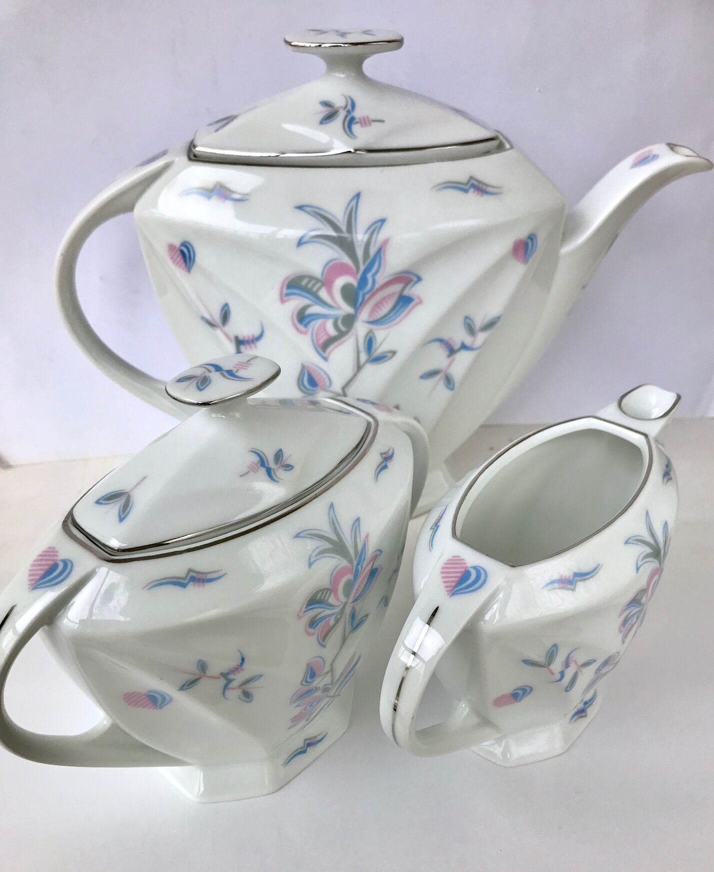 Porcelain tea set 30s