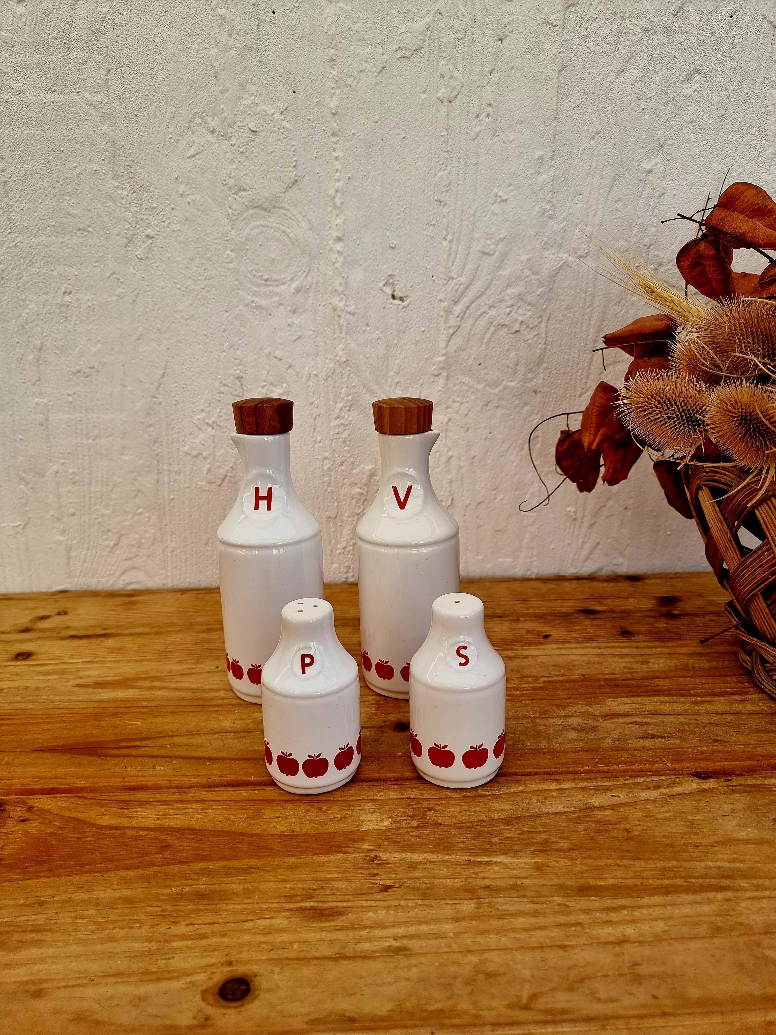 Apple-pattern condiment set