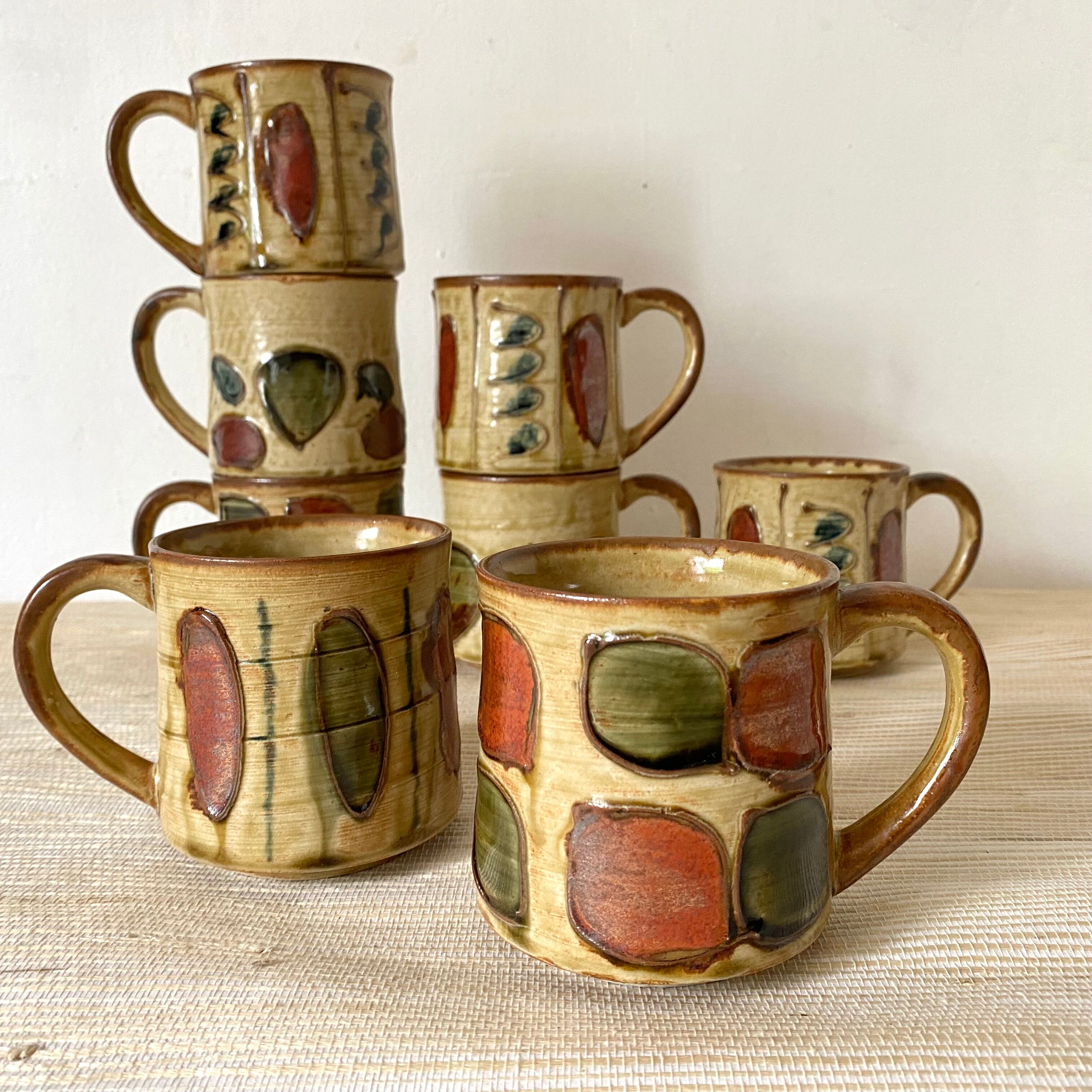Tasses , mug vintage en céramique
