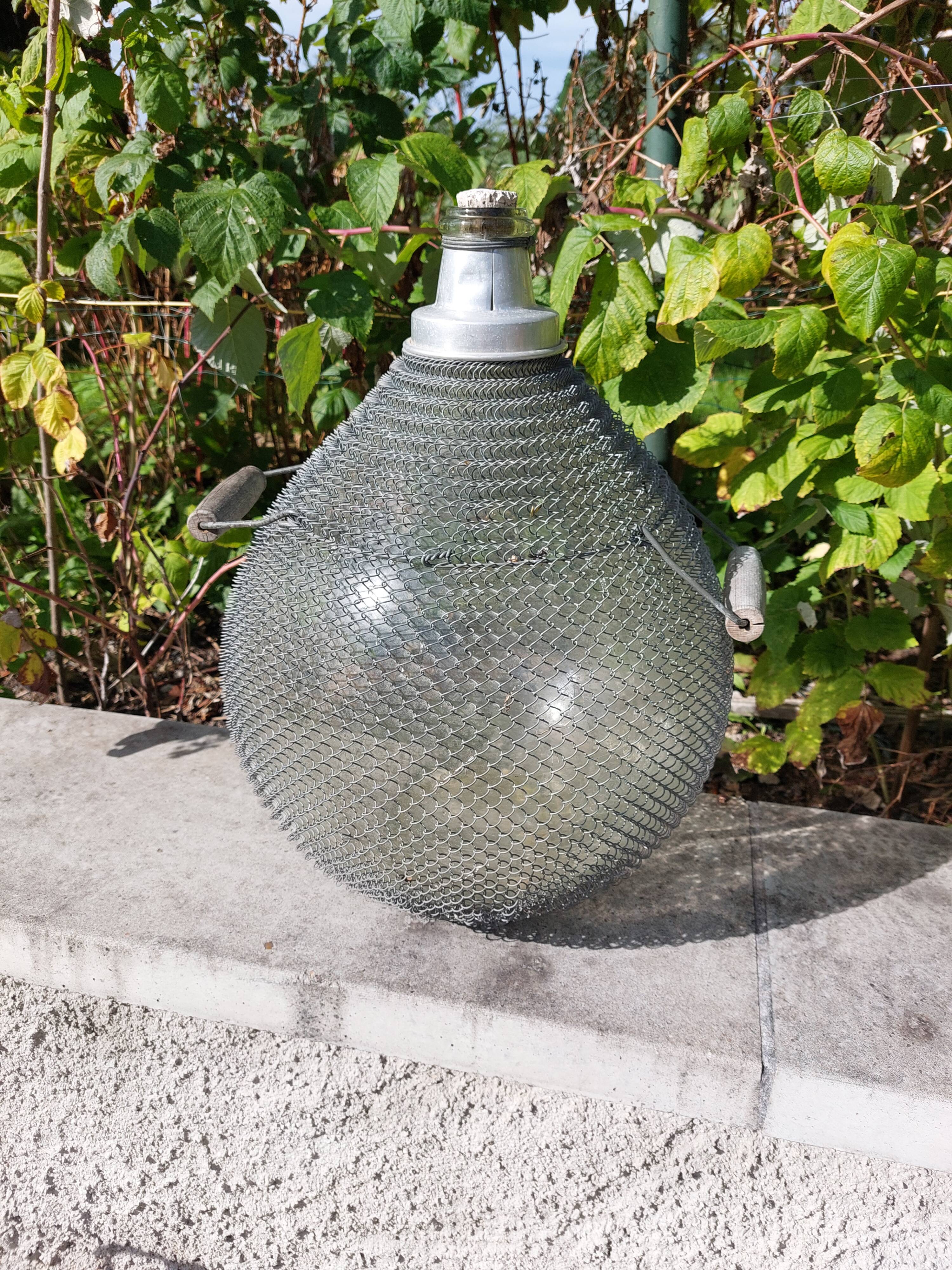 Dame jeanne grillagée 20 litres