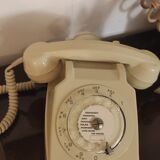 Téléphone a cadran