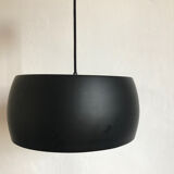 Black metal suspension