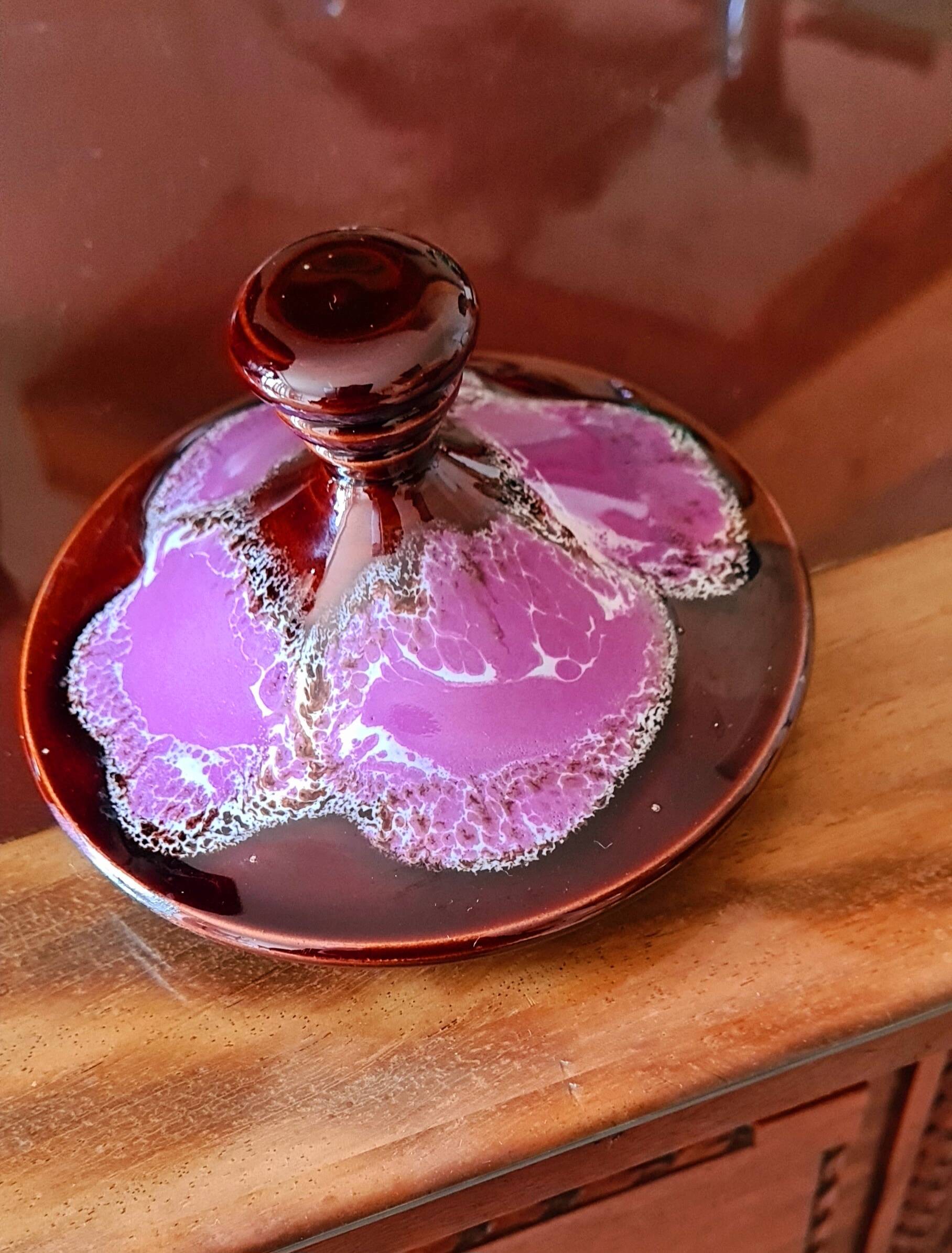 Very pretty pot with Vallauris lid