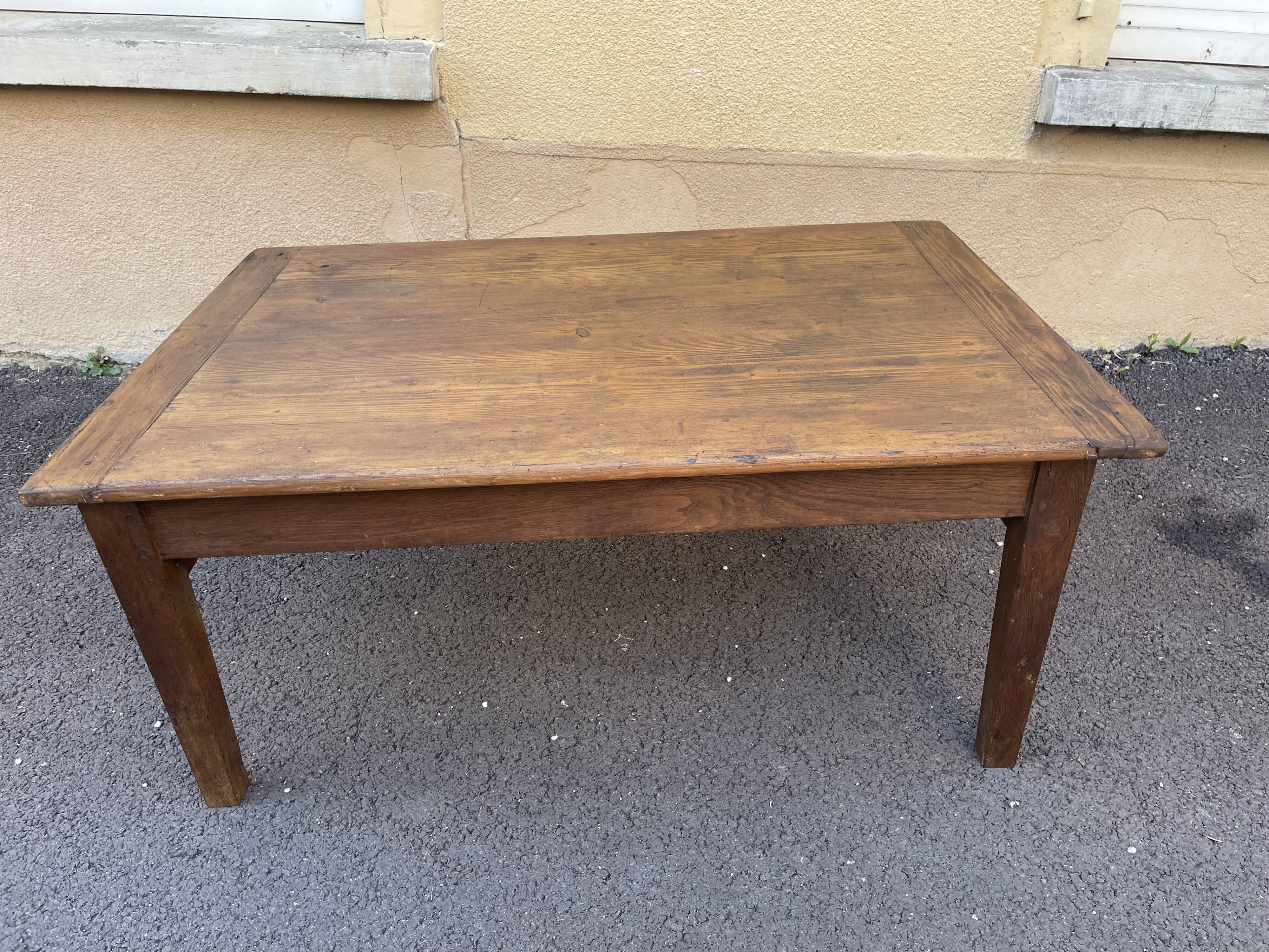 Table basse de ferme