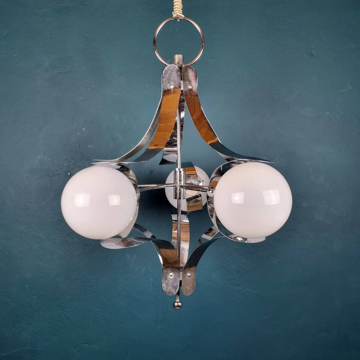 Mid-century metallic opaline glass chandelier, Italy, 1960s.