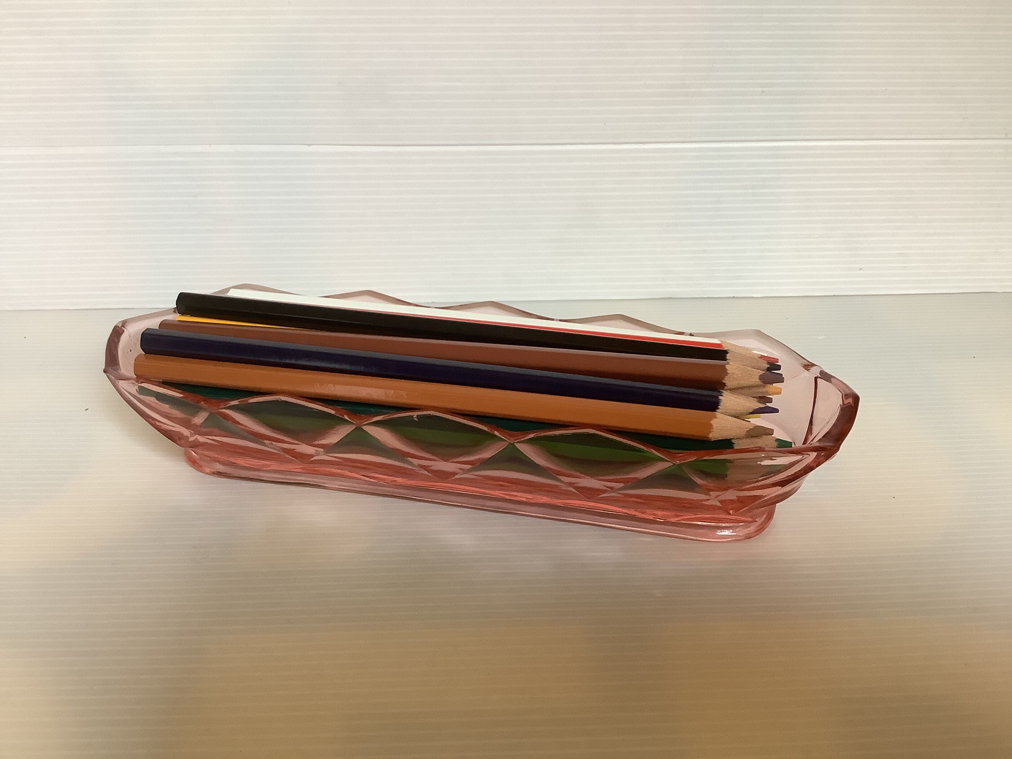 Empty pocket pencil holder pink glass