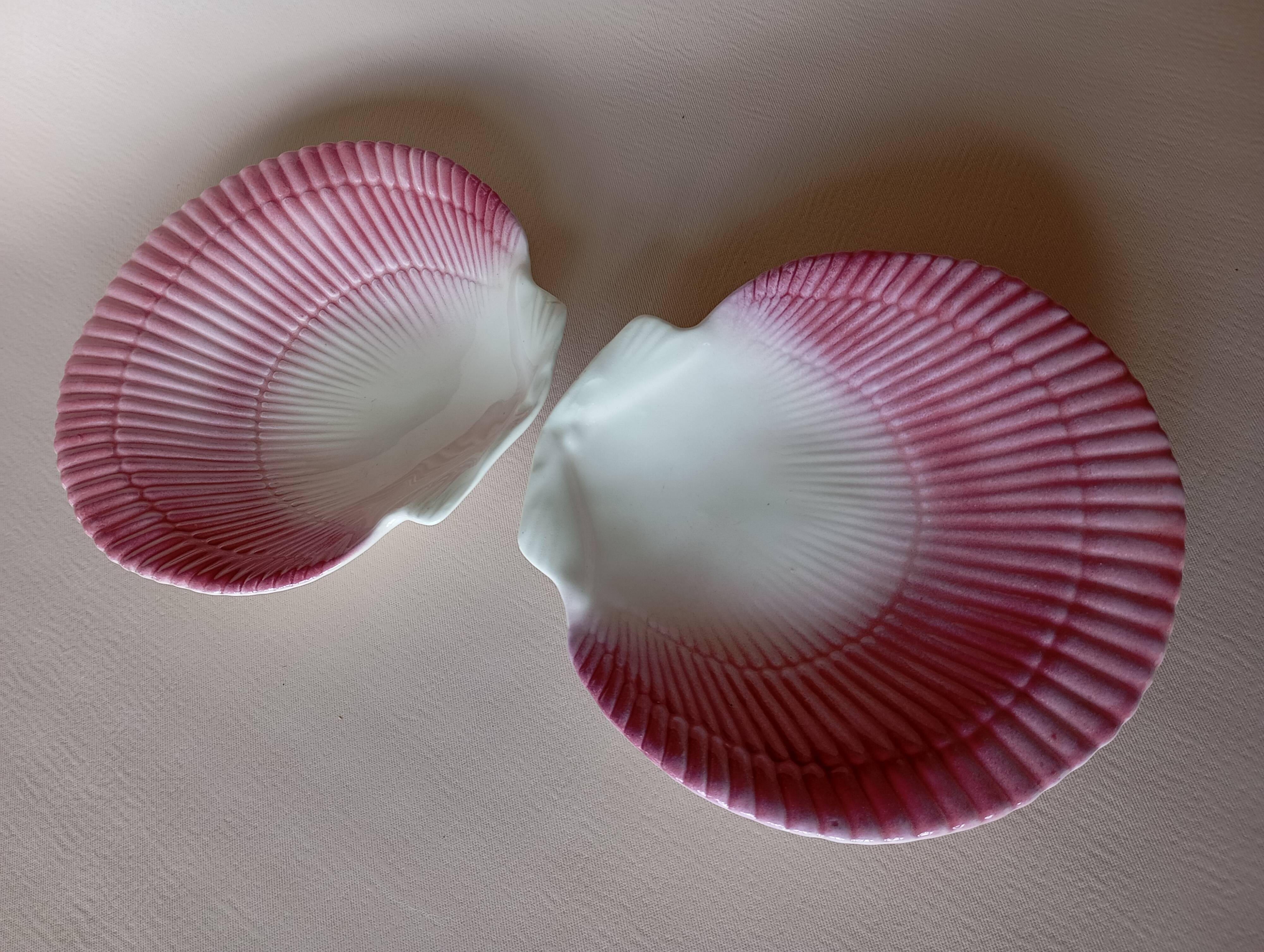 Shells for emptying pockets