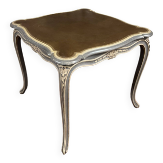 Table a jeux en bois laqué gris réchampi blanc estampillée gouffé