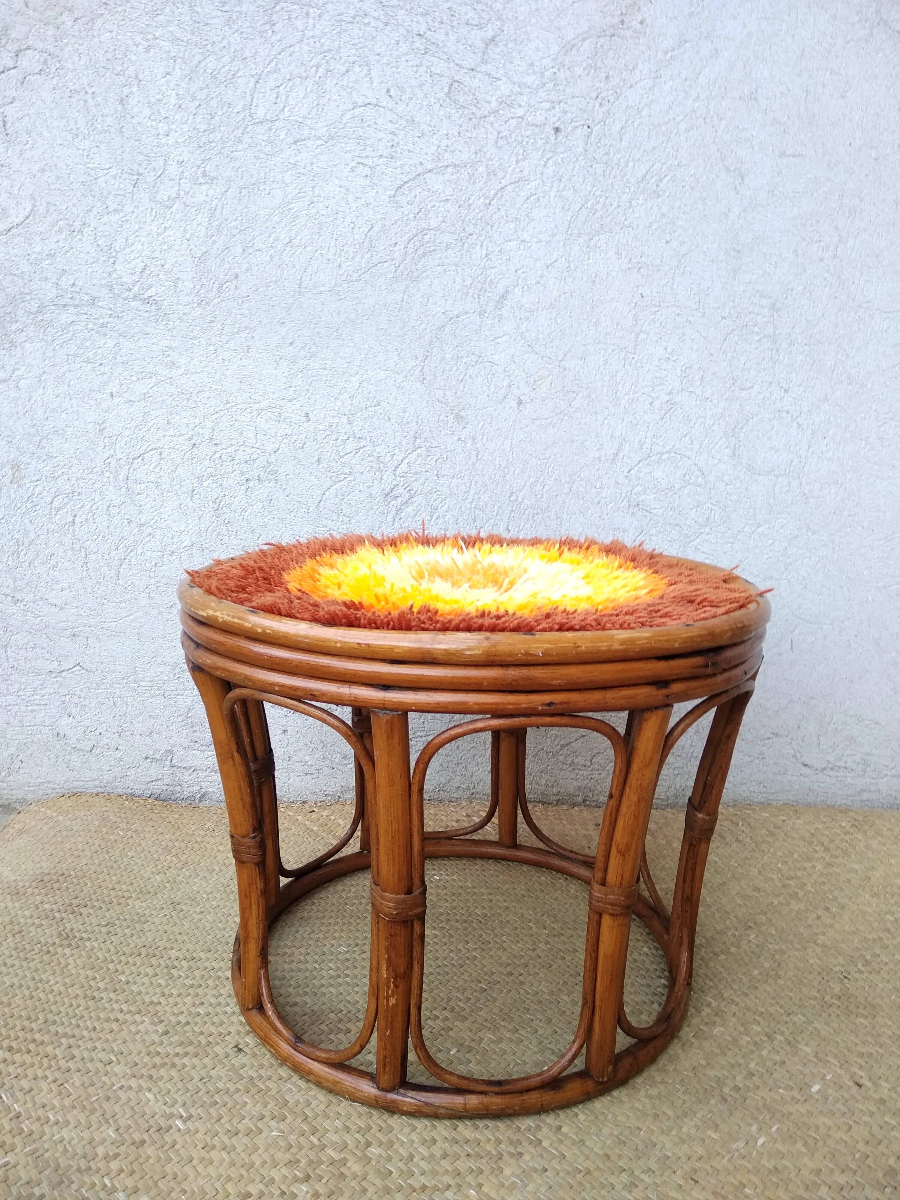 Table tabouret en rotin et verre vintage
