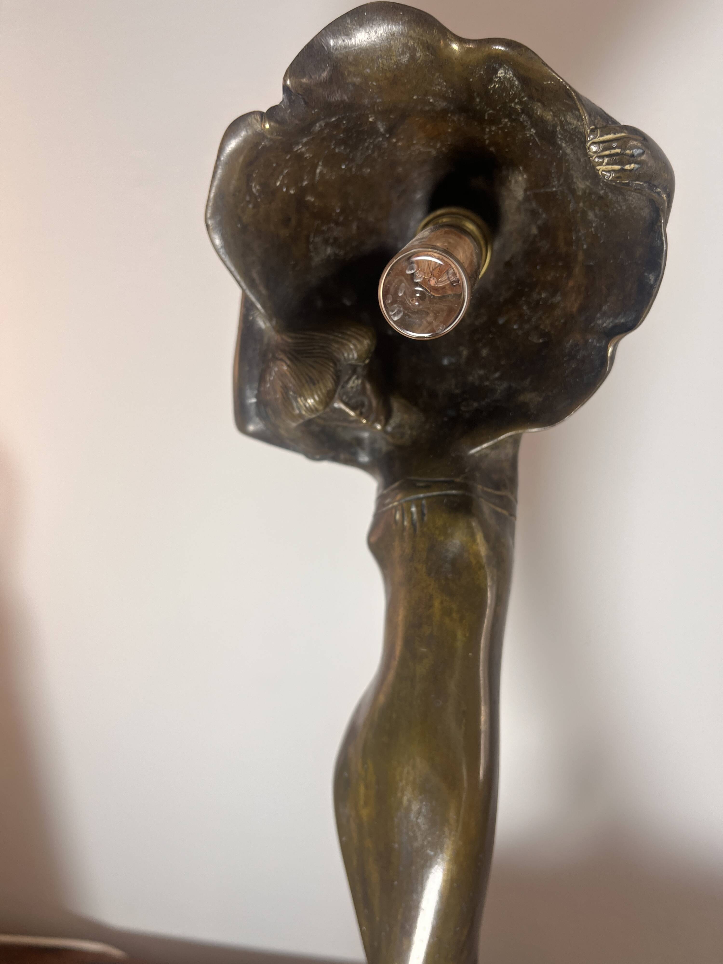 Bronze Art Nouveau lamp