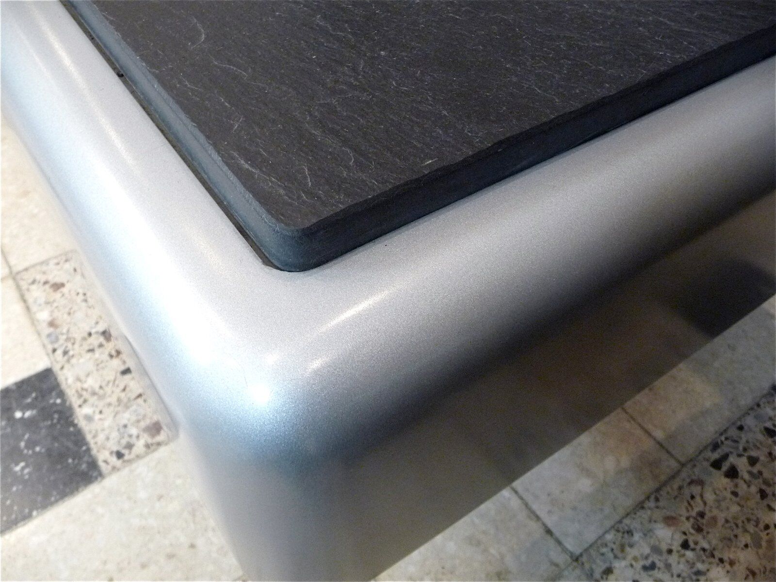 Chaises longues System 350 et table d'appoint par Herbert Hirche pour Mauser, 1974, ensemble de 3