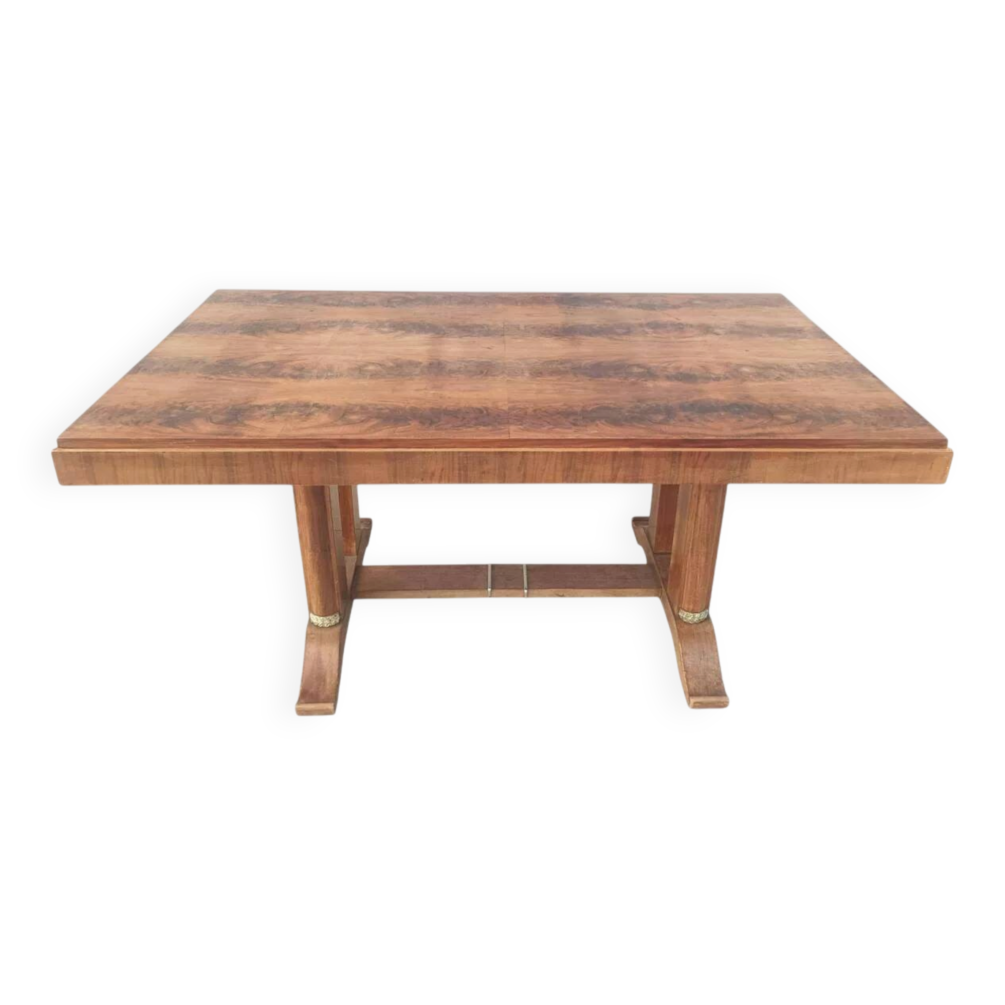 Art Deco table in walnut veneer