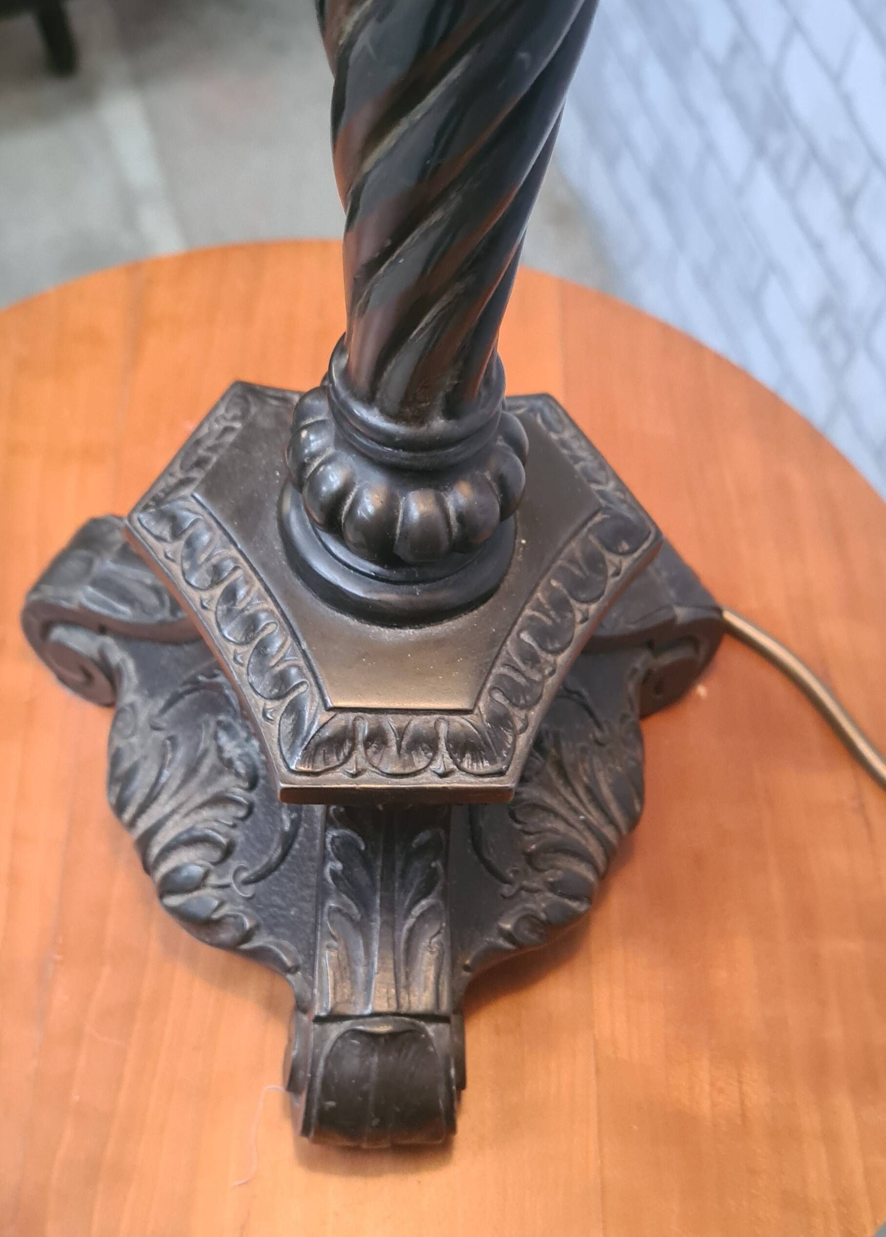 Large american art nouveau lamp with tiffany amber lampshade 61x23