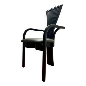 Fauteuil design Totem de Torstein Nilsen