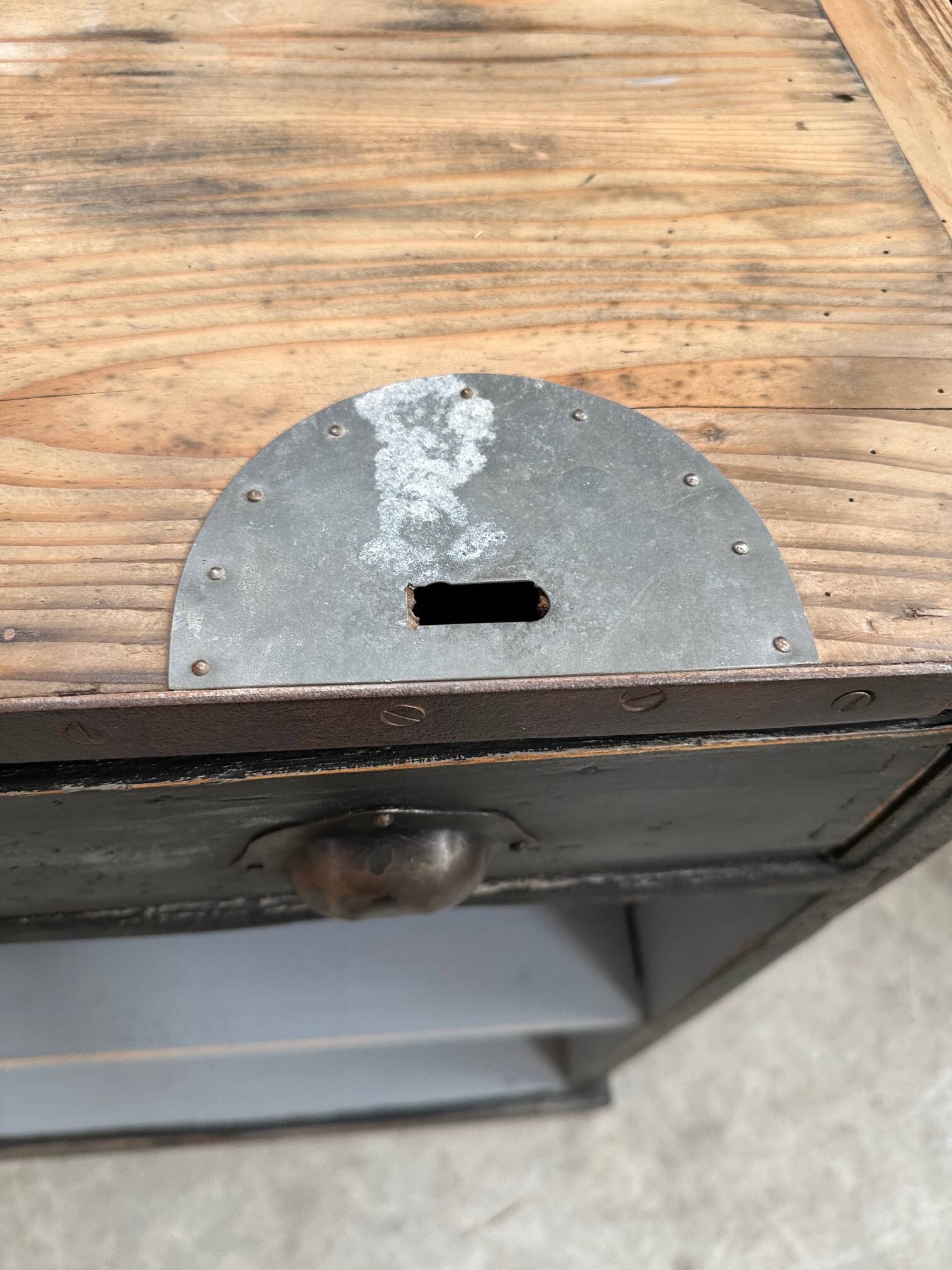 Small shop counter from the early 20th century