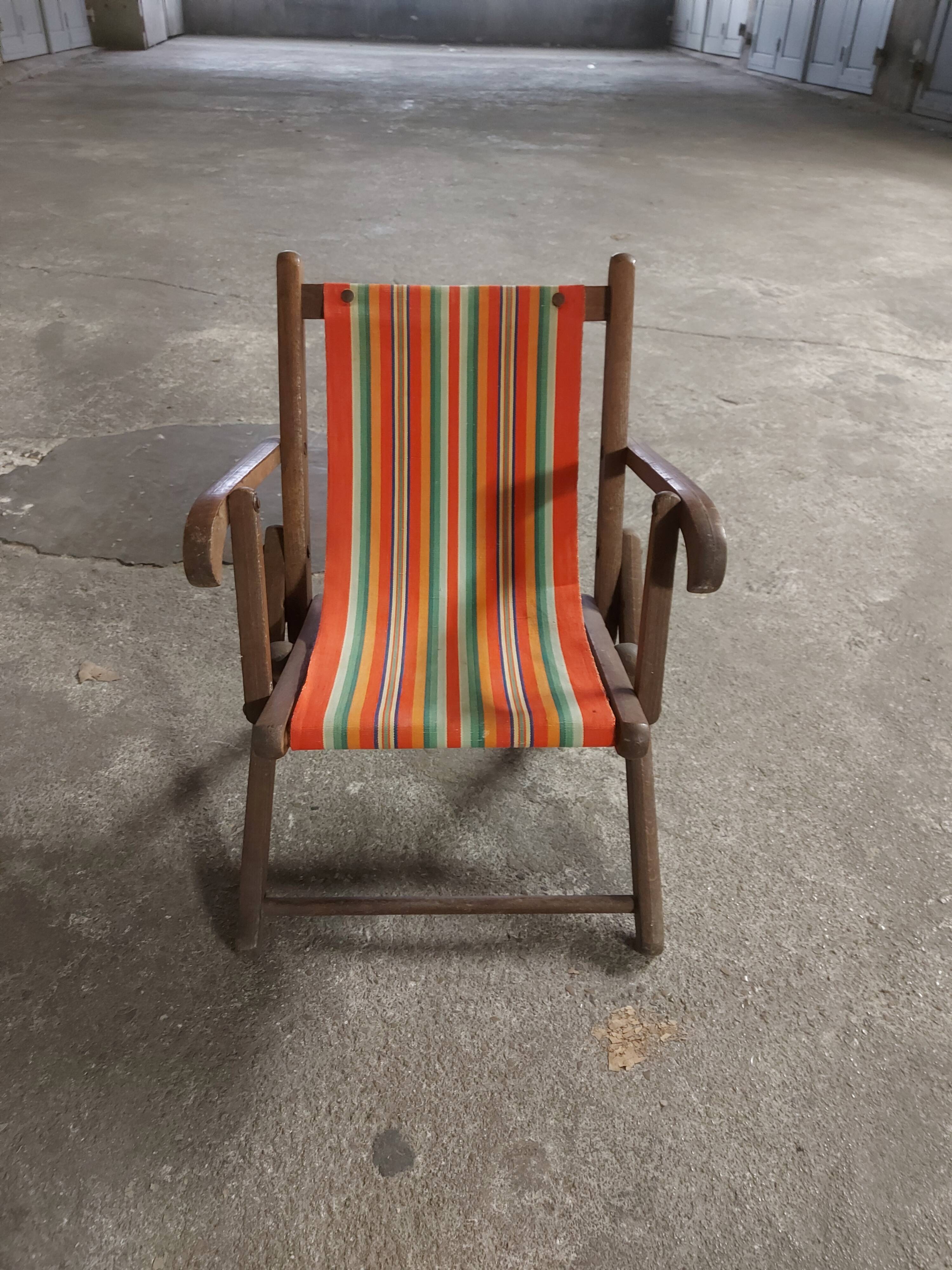 Vintage children's chaise longue