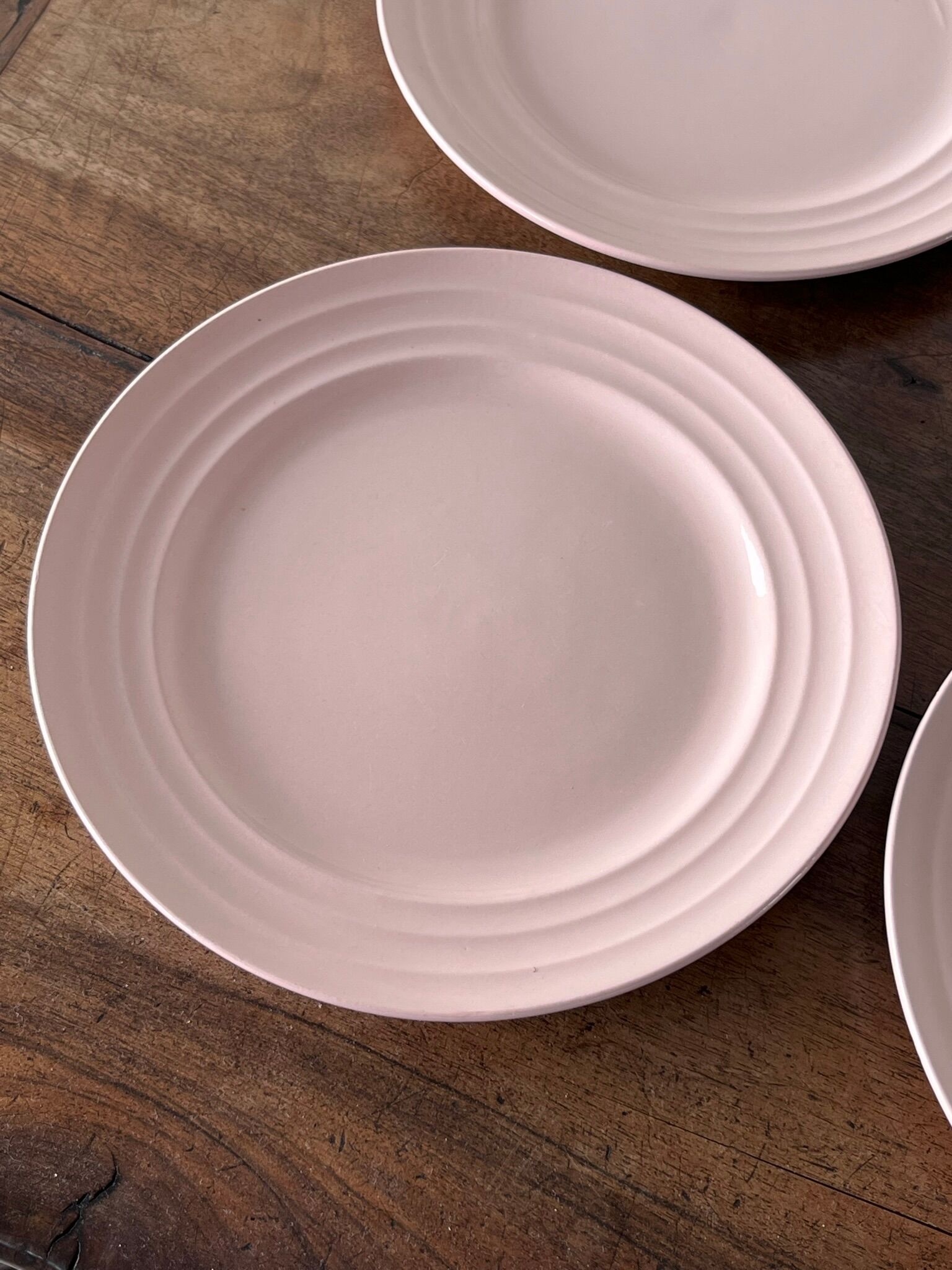 4 soft pink dessert plates Boch Frères - La Louvière BELGIUM.