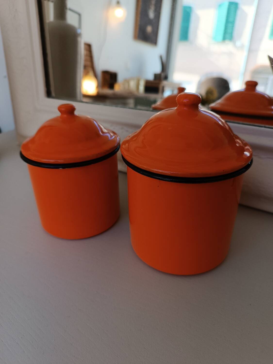 Kitchen pots