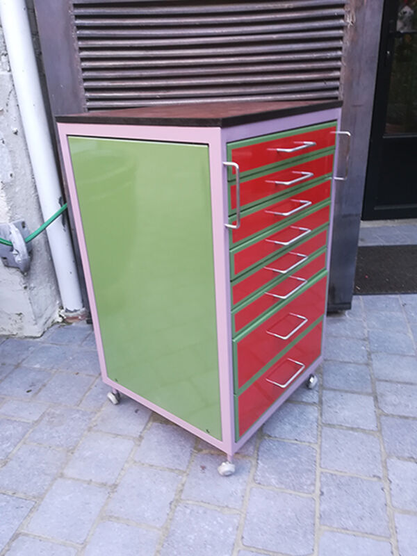 Caisson type ''dentiste''  sur roulettes