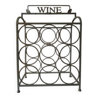 Wine bottle rack