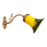 Wall sconce in gilded bronze and yellow/blue speckled glass