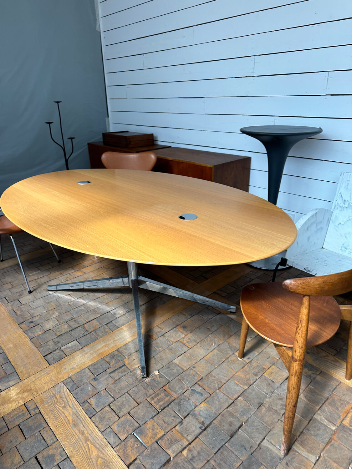 Grande table Ovale ou Bureau Florence Knoll