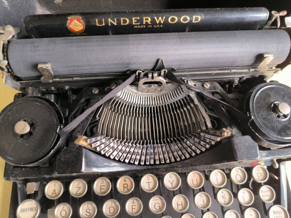 Machine à écrire ancienne Underwood standard portable typewriter usa 1915-1920