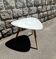 Small Mid-Century Table bas triangulaire