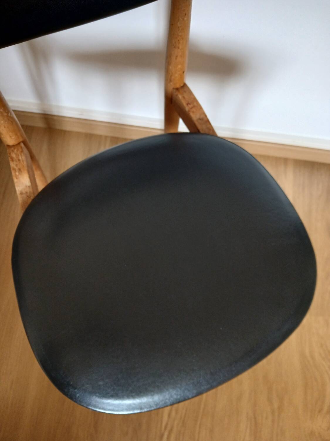 Unicorn chair "Baumann"