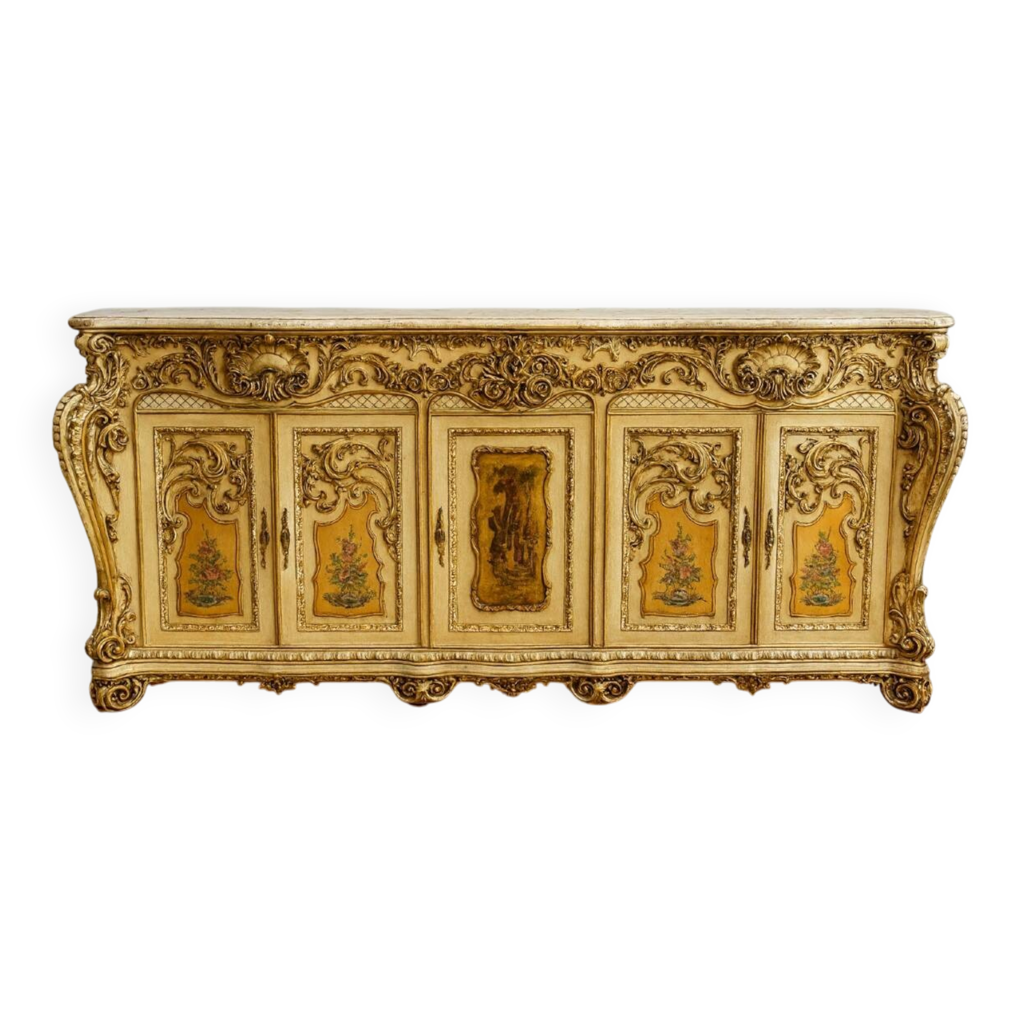 Curved Louis XV Venetian buffet in lacquered, painted, and gilded wood.